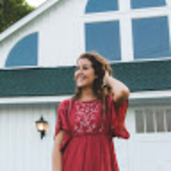 Meet your Posher, Ellen - Picture 1 of 1